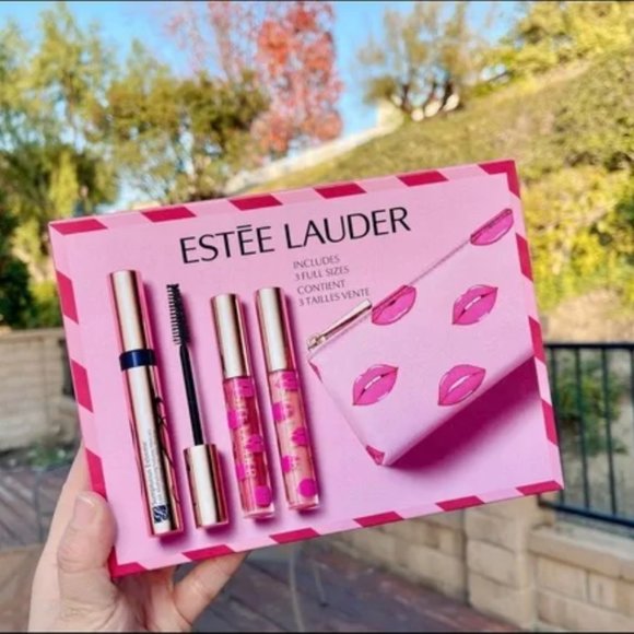 Estée Lauder Glossy Lips Set - 2 Colors Envy Lip Shines, 1 Mascara Full Size - Picture 3 of 6